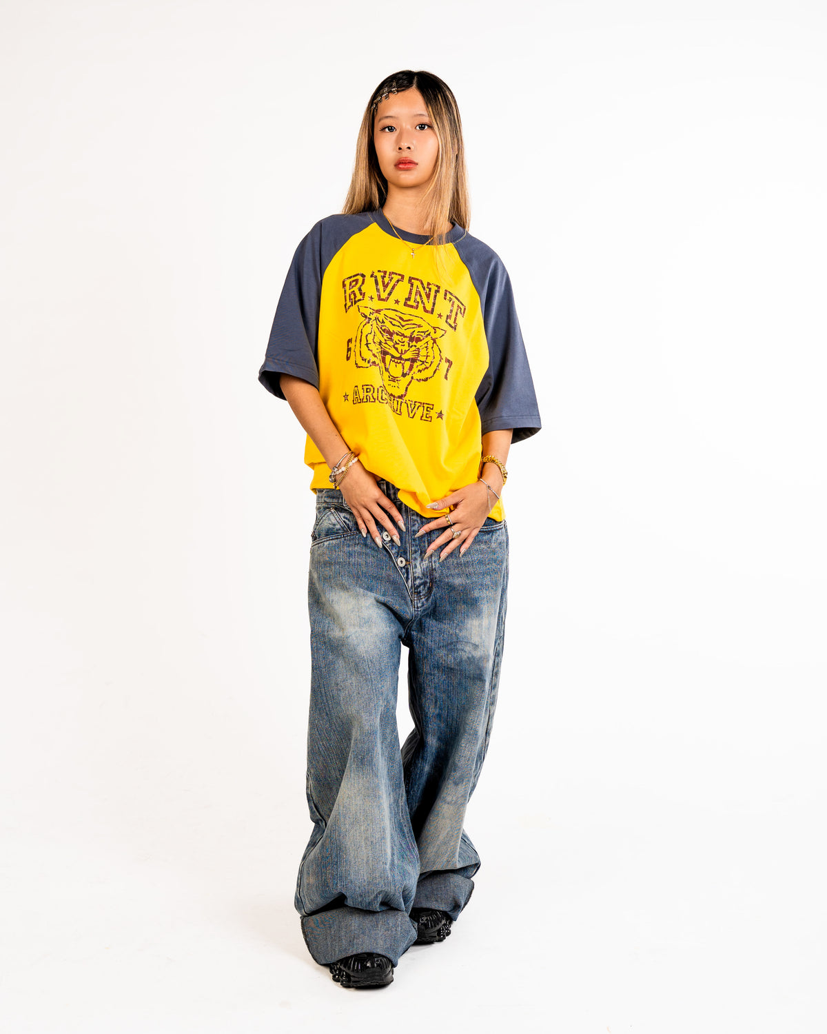COLLEGE RAGLAN TEE YELLOW/BLUE